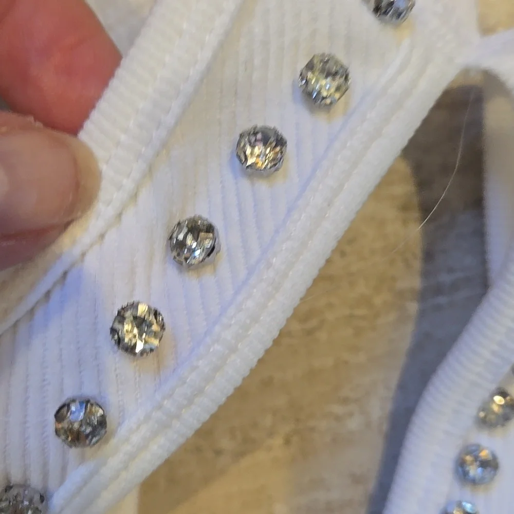 Inner Circle Trendy White Ribbed Bling Accent Tank Top - Picture 7 of 9